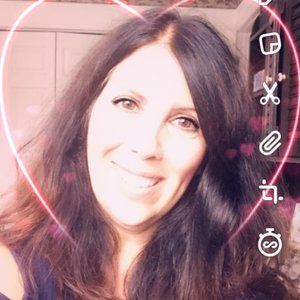 Meet your Posher, Claudia